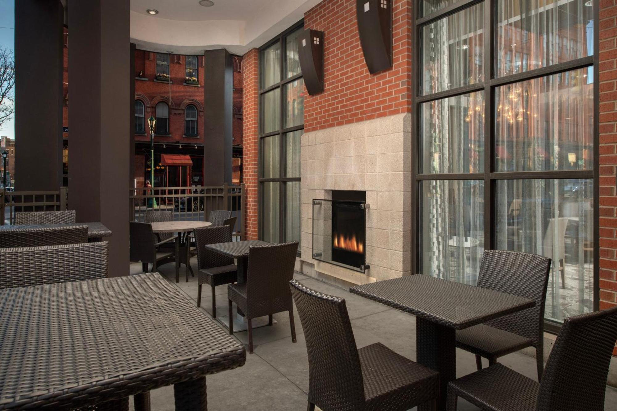 Hotel Courtyard By Marriott Syracuse Downtown At Armory Square Zewnętrze zdjęcie